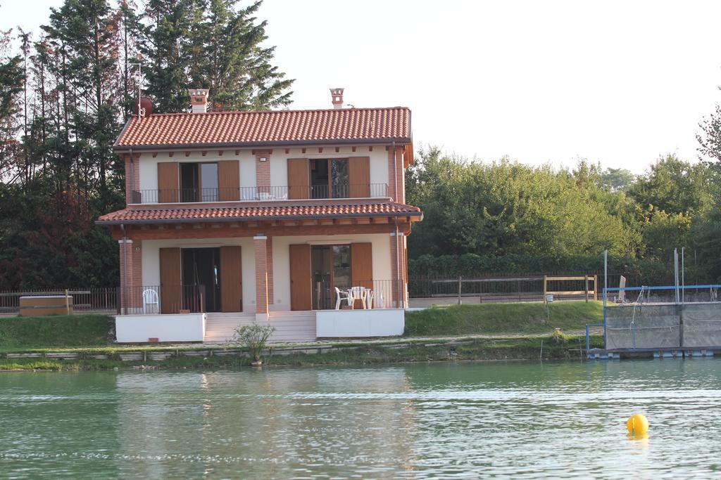 Laghetto Ai Portici Bed & Breakfast ปาสเตร็งโก ห้อง รูปภาพ